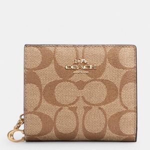 Coach Snap Wallet In Signature Canvas